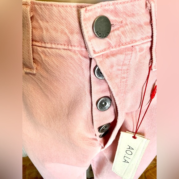AO.LA by alice + olivia Jeans
28 Waist High Rise REDUCED PRICE - Picture 6 of 14